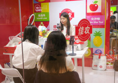 Live video streaming at Good Farmer. Selling fresh fruit via live streaming is forecast to boom in Asia.